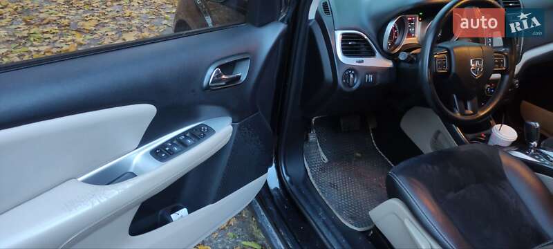 Позашляховик / Кросовер Dodge Journey 2014 в Кременчуці фото 4 Позашляховик / Кросовер Dodge Journey 2014 в Кременчуці