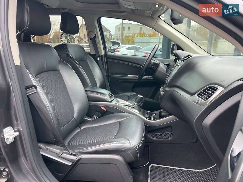 Внедорожник / Кроссовер Dodge Journey 2018 в Киеве фото 12 Внедорожник / Кроссовер Dodge Journey 2018 в Киеве