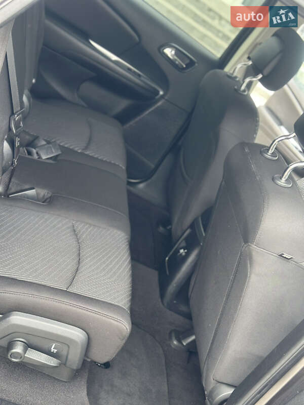 Позашляховик / Кросовер Dodge Journey 2017 в Житомирі фото 21 Позашляховик / Кросовер Dodge Journey 2017 в Житомирі