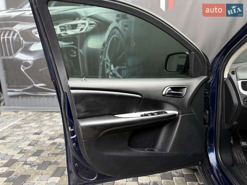 Внедорожник / Кроссовер Dodge Journey 2020 в Львове