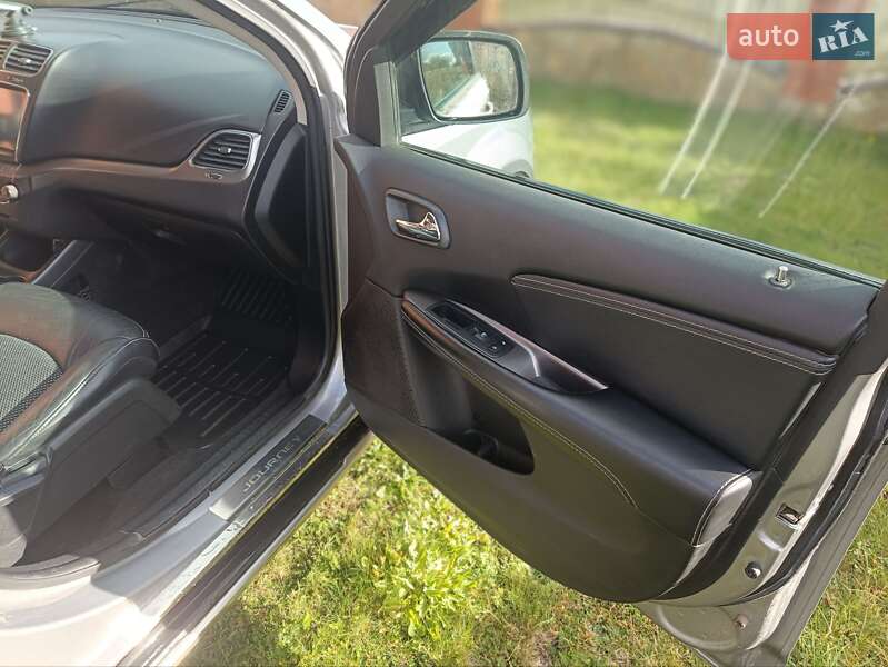 Внедорожник / Кроссовер Dodge Journey 2019 в Львове