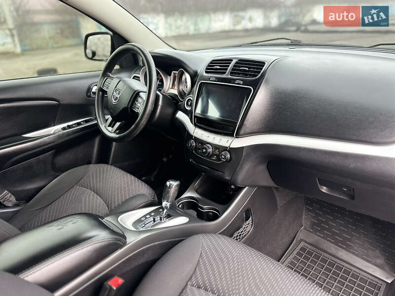 Позашляховик / Кросовер Dodge Journey 2015 в Хмельницькому фото 14 Позашляховик / Кросовер Dodge Journey 2015 в Хмельницькому