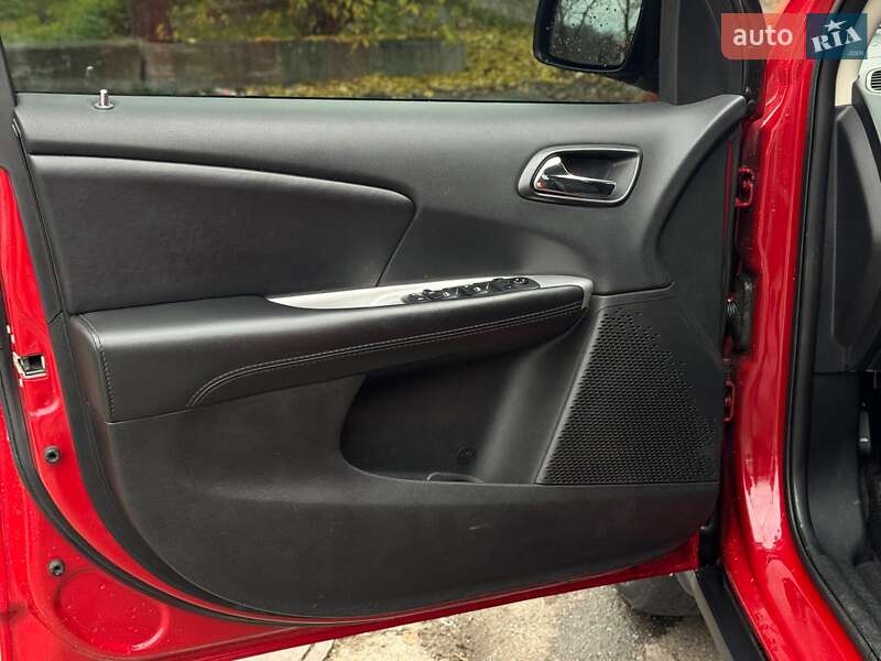 Внедорожник / Кроссовер Dodge Journey 2017 в Киеве фото 18 Внедорожник / Кроссовер Dodge Journey 2017 в Киеве