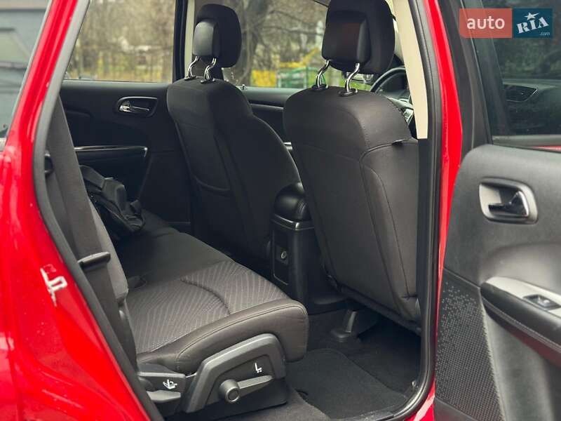 Внедорожник / Кроссовер Dodge Journey 2017 в Киеве фото 41 Внедорожник / Кроссовер Dodge Journey 2017 в Киеве