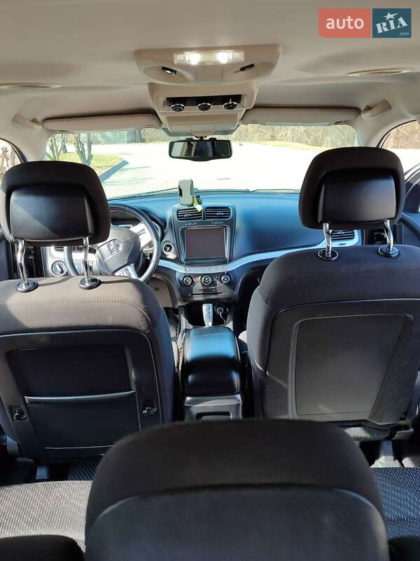 Позашляховик / Кросовер Dodge Journey 2015 в Бродах фото 9 Позашляховик / Кросовер Dodge Journey 2015 в Бродах
