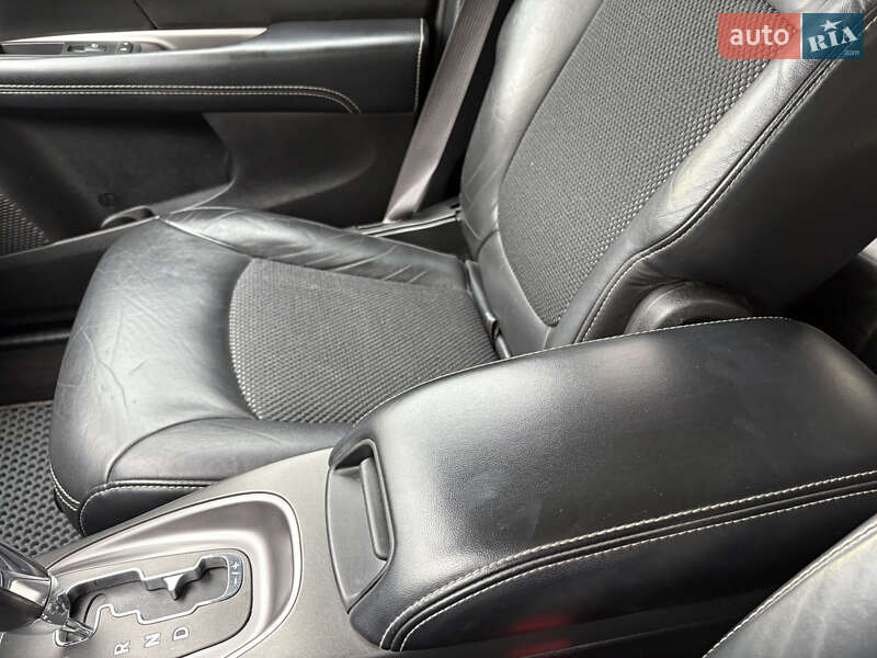 Позашляховик / Кросовер Dodge Journey 2017 в Львові фото 37 Позашляховик / Кросовер Dodge Journey 2017 в Львові