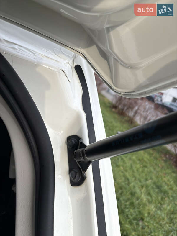 Позашляховик / Кросовер Dodge Journey 2017 в Львові фото 59 Позашляховик / Кросовер Dodge Journey 2017 в Львові