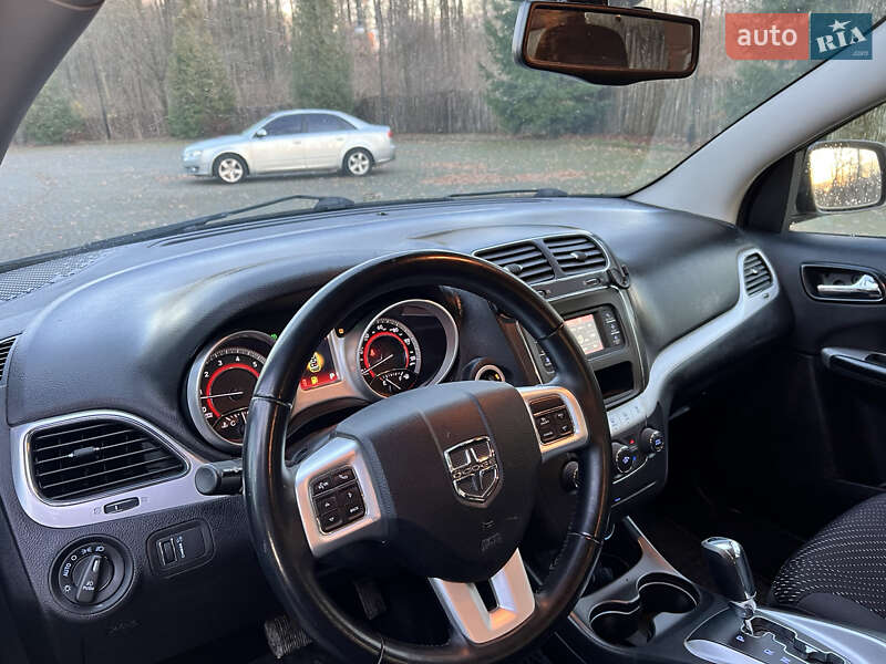 Внедорожник / Кроссовер Dodge Journey 2017 в Львове