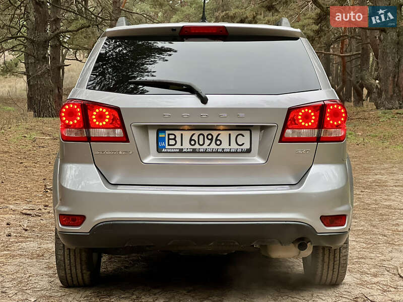 Позашляховик / Кросовер Dodge Journey 2014 в Горішніх Плавнях