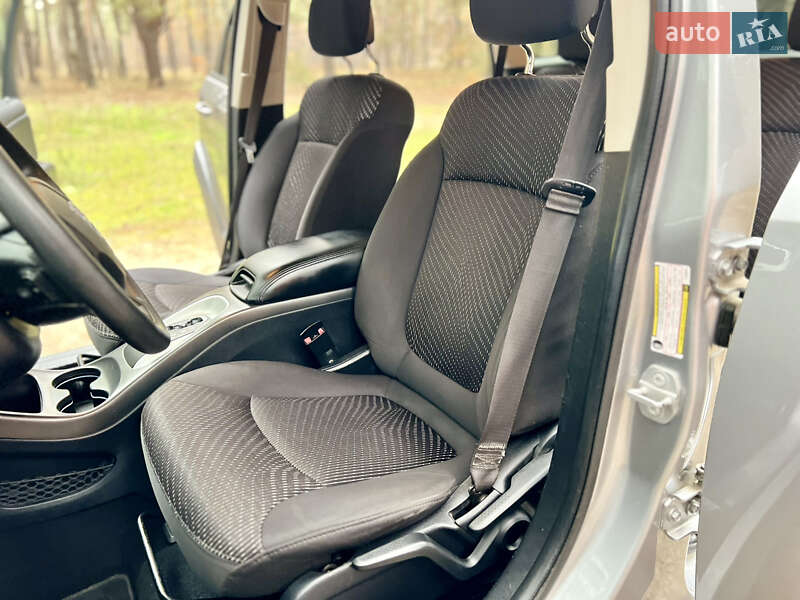 Позашляховик / Кросовер Dodge Journey 2014 в Горішніх Плавнях