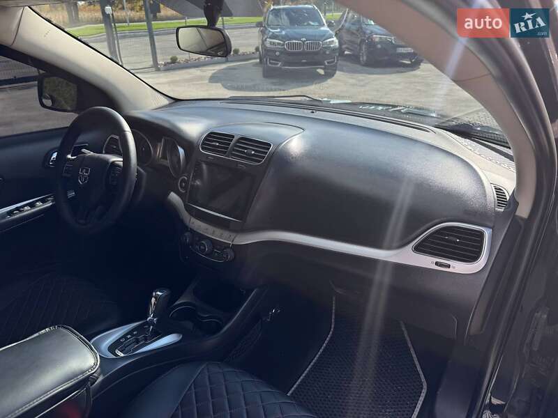 Внедорожник / Кроссовер Dodge Journey 2016 в Каменец-Подольском