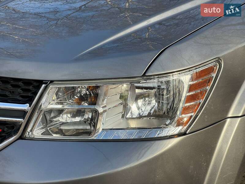 Позашляховик / Кросовер Dodge Journey 2012 в Охтирці