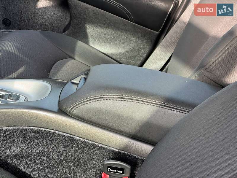 Позашляховик / Кросовер Dodge Journey 2012 в Охтирці