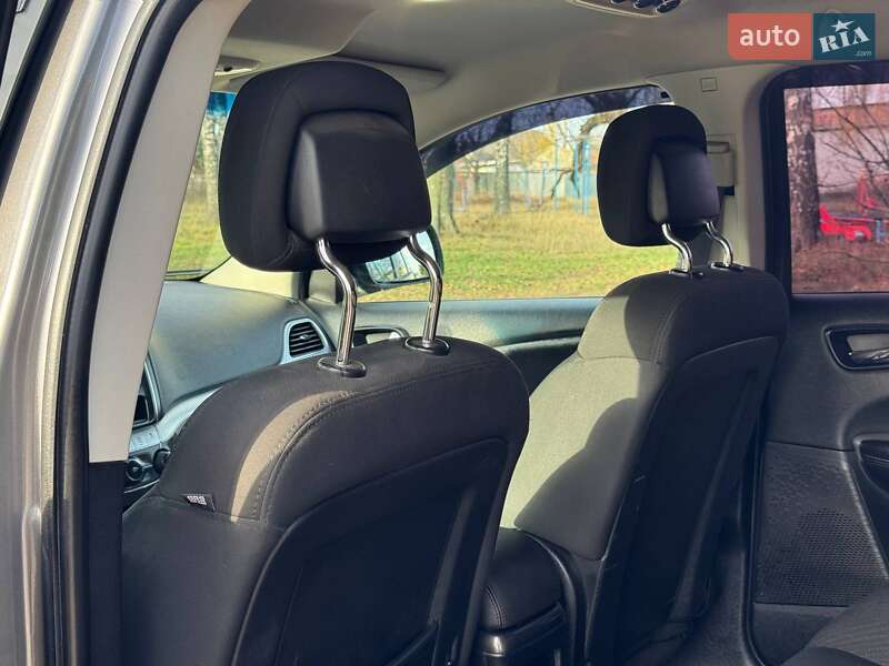 Позашляховик / Кросовер Dodge Journey 2012 в Охтирці