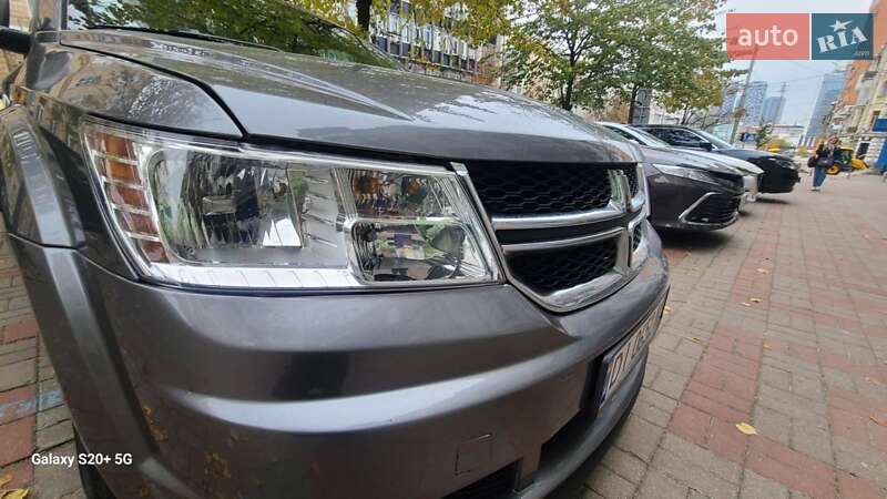Позашляховик / Кросовер Dodge Journey 2013 в Києві