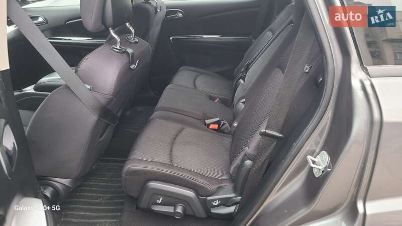 Позашляховик / Кросовер Dodge Journey 2013 в Києві