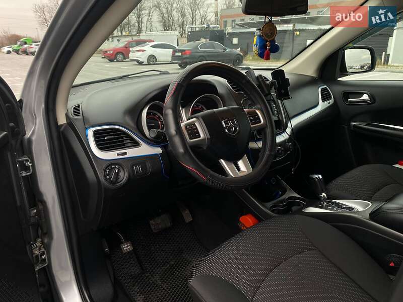 Внедорожник / Кроссовер Dodge Journey 2018 в Киеве