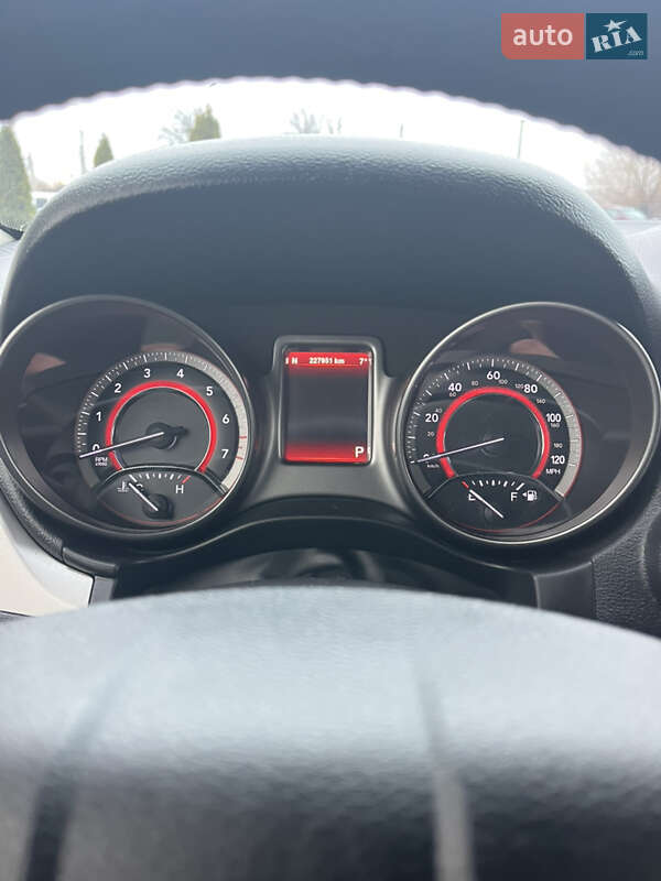 Внедорожник / Кроссовер Dodge Journey 2015 в Житомире
