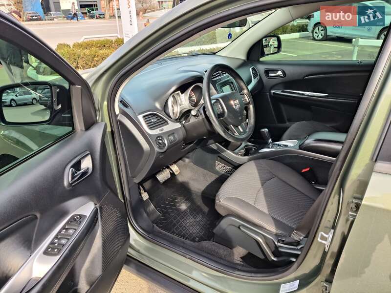 Позашляховик / Кросовер Dodge Journey 2016 в Києві