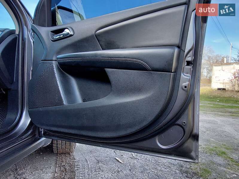 Внедорожник / Кроссовер Dodge Journey 2015 в Киеве