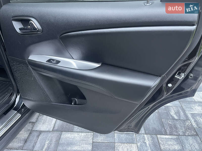 Внедорожник / Кроссовер Dodge Journey 2016 в Ровно