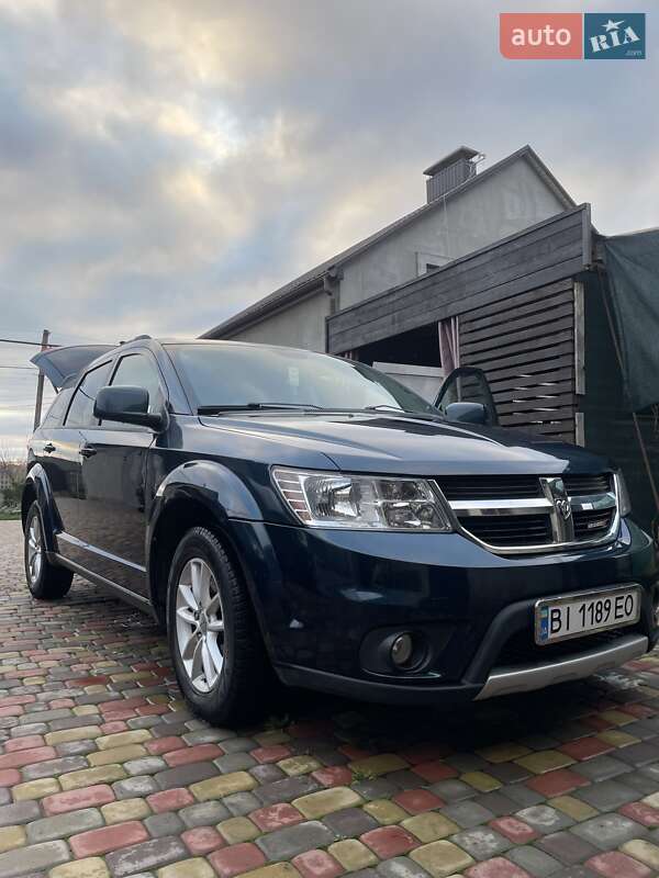 Позашляховик / Кросовер Dodge Journey 2013 в Полтаві