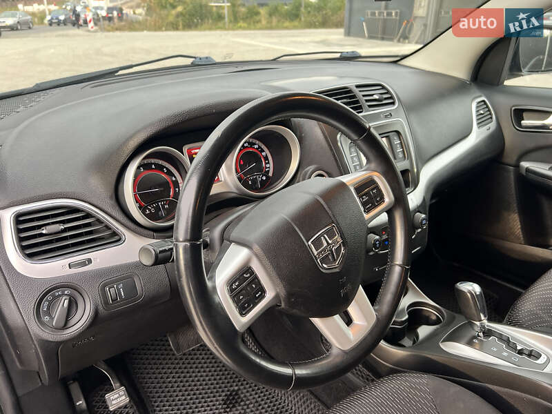 Позашляховик / Кросовер Dodge Journey 2016 в Львові фото 11 Позашляховик / Кросовер Dodge Journey 2016 в Львові