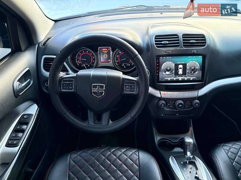 Внедорожник / Кроссовер Dodge Journey 2016 в Хмельницком