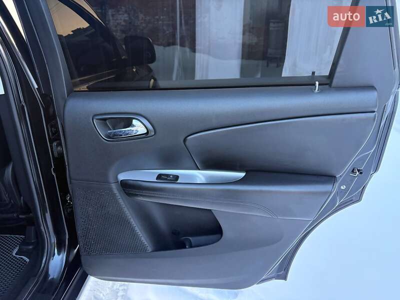 Внедорожник / Кроссовер Dodge Journey 2016 в Хмельницком