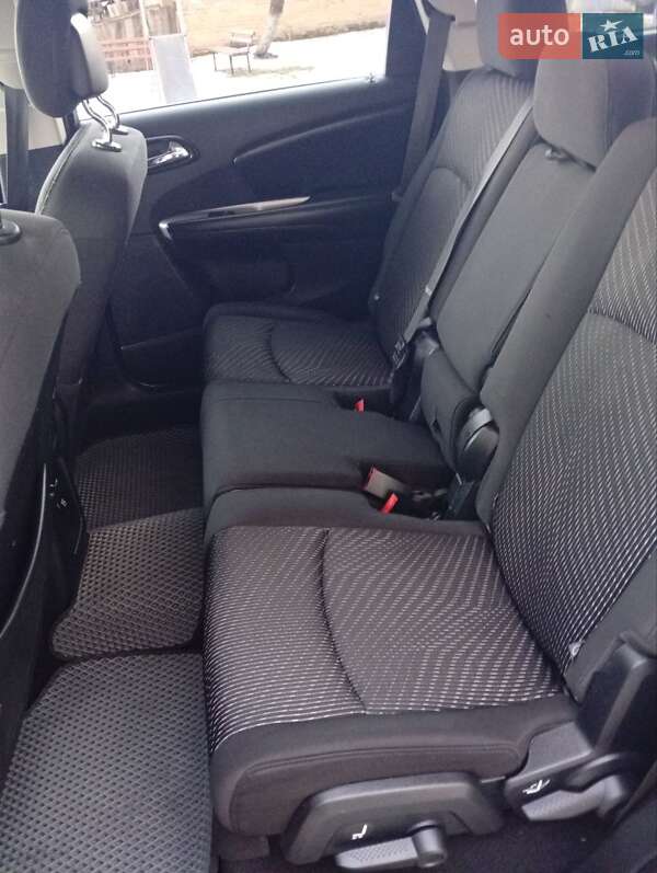 Внедорожник / Кроссовер Dodge Journey 2013 в Переяславе