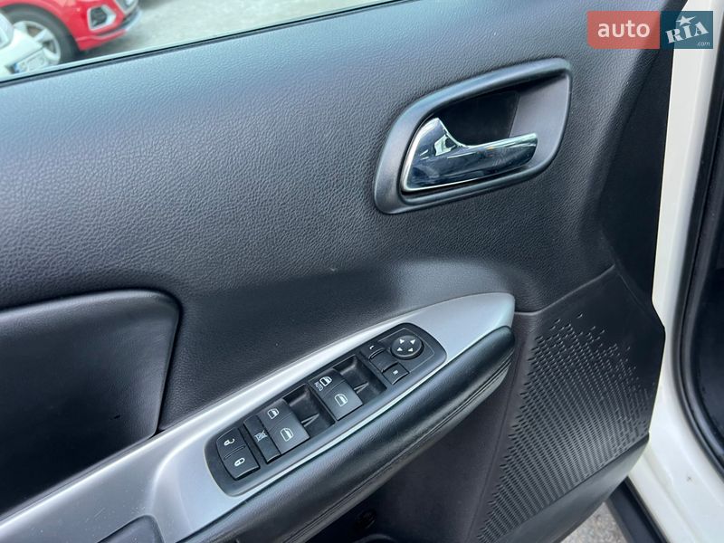 Внедорожник / Кроссовер Dodge Journey 2015 в Днепре