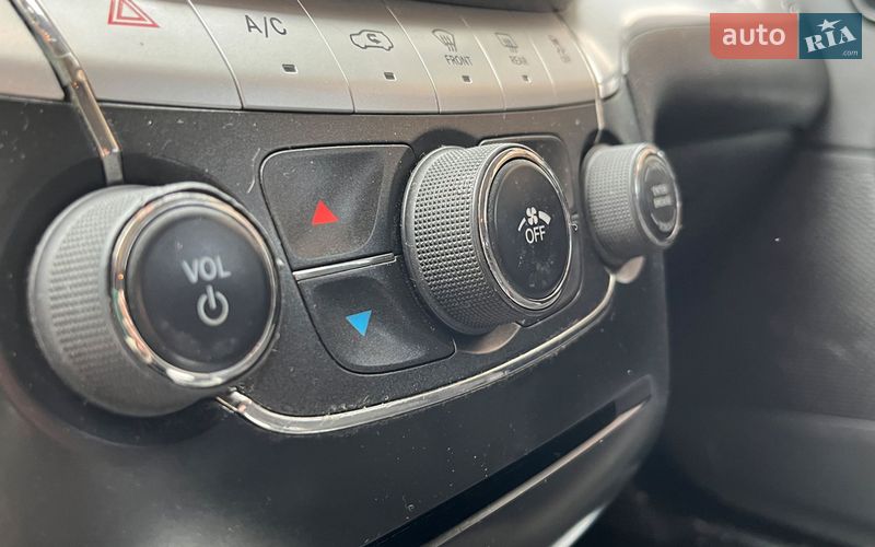 Внедорожник / Кроссовер Dodge Journey 2012 в Стрые