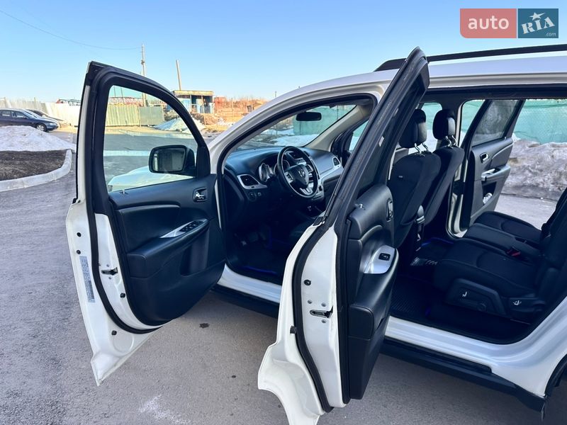 Внедорожник / Кроссовер Dodge Journey 2017 в Тернополе