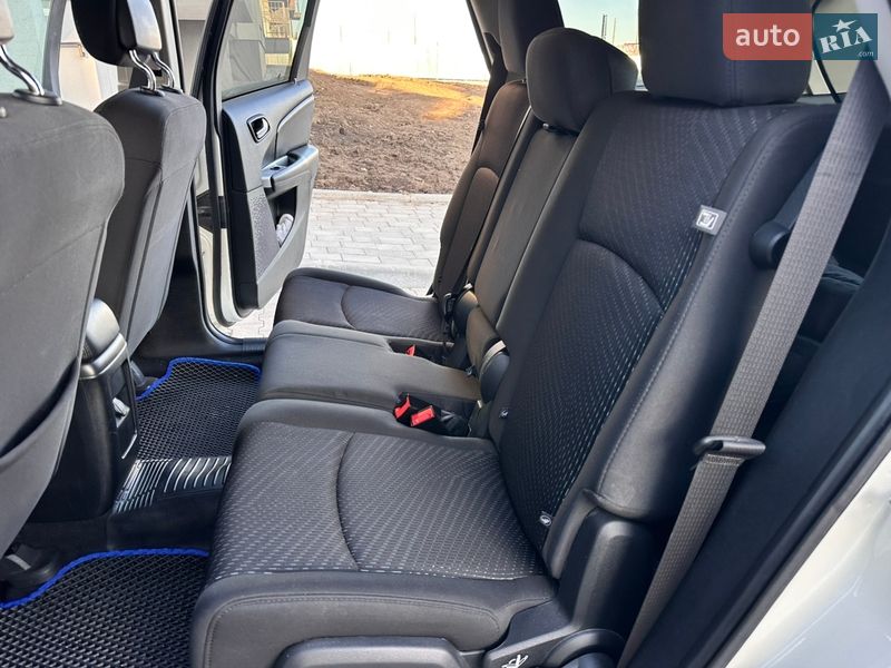 Внедорожник / Кроссовер Dodge Journey 2017 в Тернополе