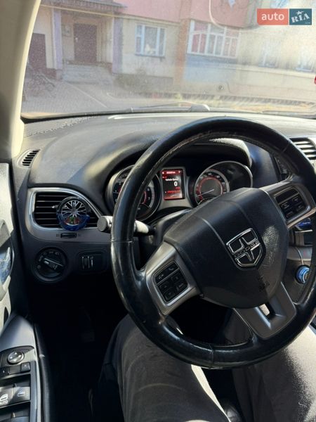 Внедорожник / Кроссовер Dodge Journey 2014 в Пирятине
