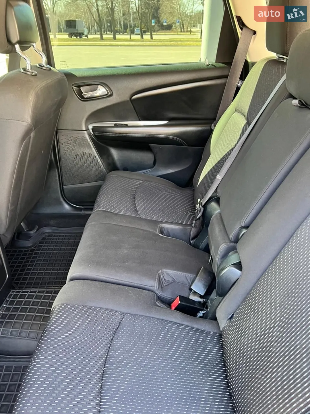 2017 Dodge Journey - мініатюра 12