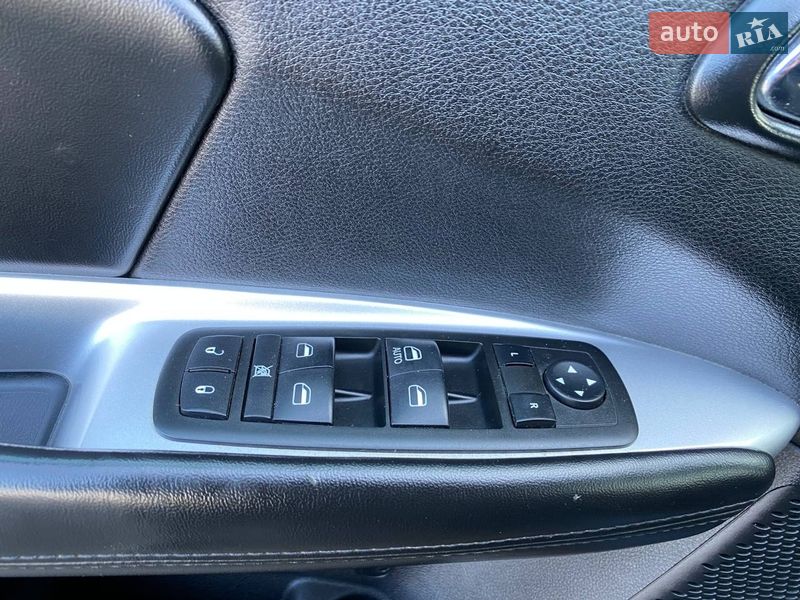 Внедорожник / Кроссовер Dodge Journey 2014 в Хмельницком