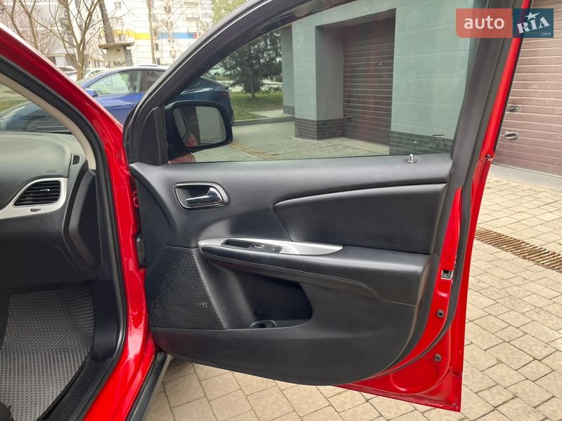 Внедорожник / Кроссовер Dodge Journey 2014 в Ивано-Франковске