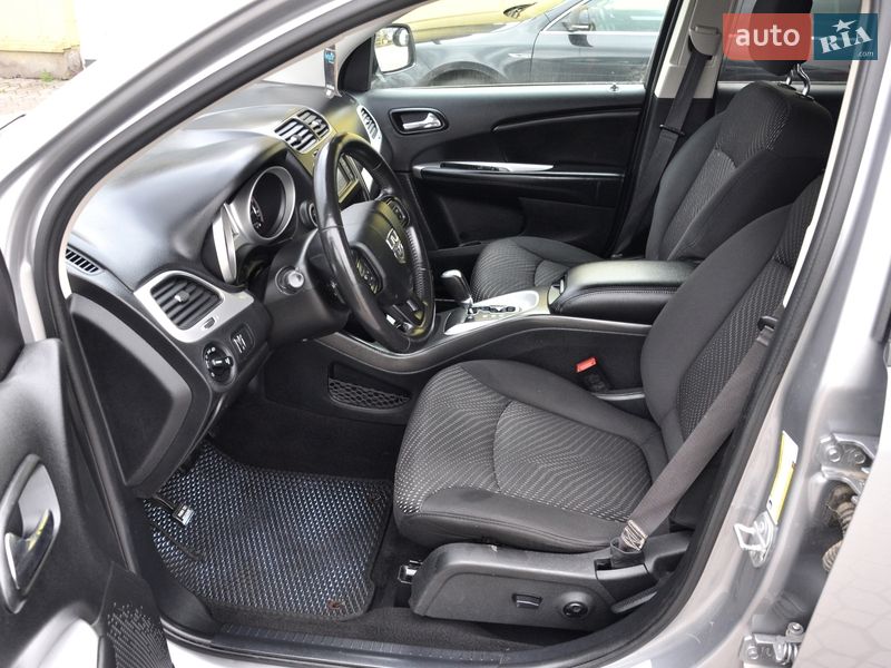 Позашляховик / Кросовер Dodge Journey 2016 в Львові