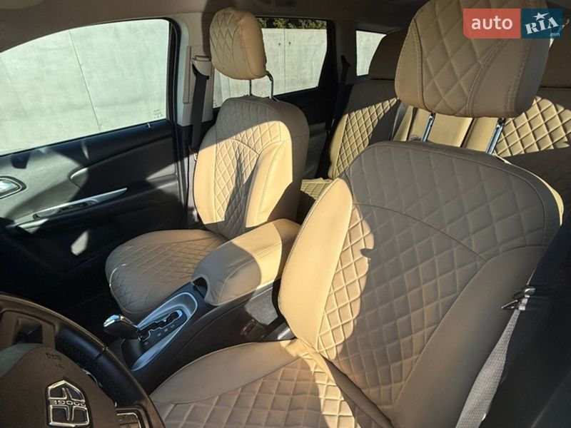 Позашляховик / Кросовер Dodge Journey 2020 в Броварах