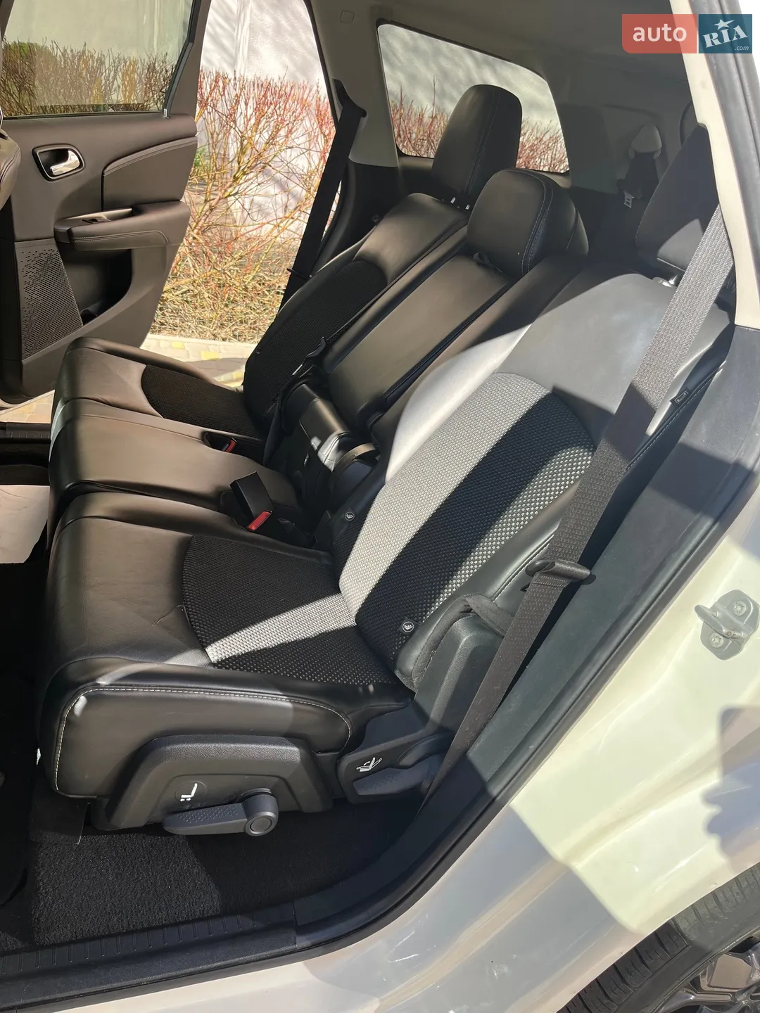 2020 Dodge Journey - мініатюра 11