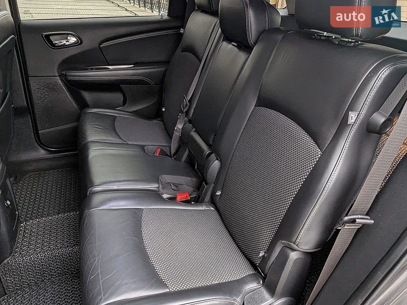 Внедорожник / Кроссовер Dodge Journey 2017 в Ивано-Франковске