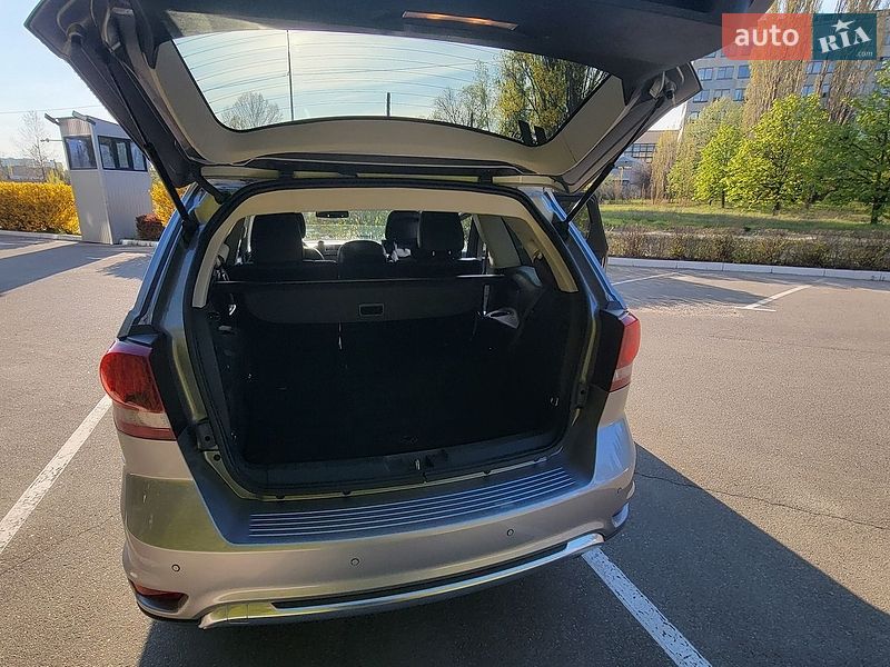 Внедорожник / Кроссовер Dodge Journey 2020 в Киеве