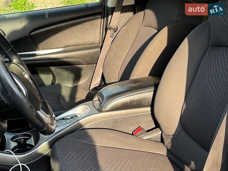 Внедорожник / Кроссовер Dodge Journey 2018 в Овруче
