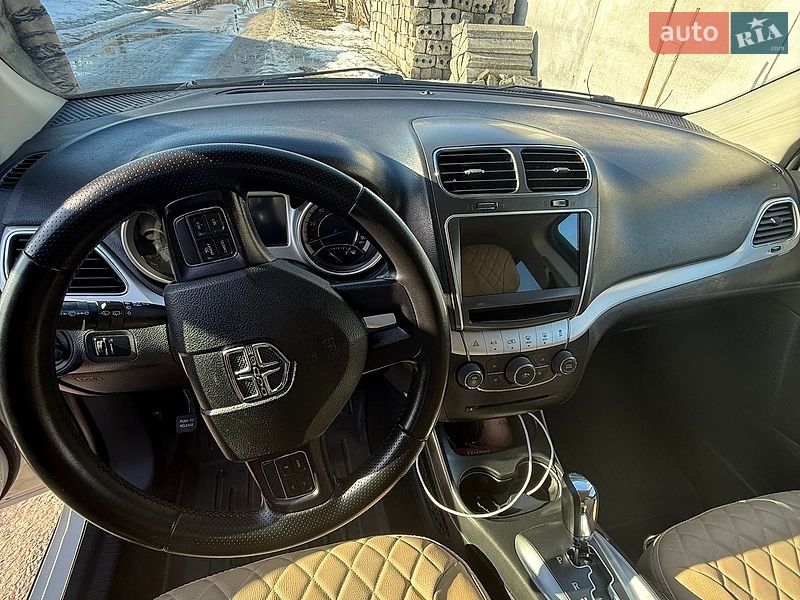 Позашляховик / Кросовер Dodge Journey 2020 в Броварах