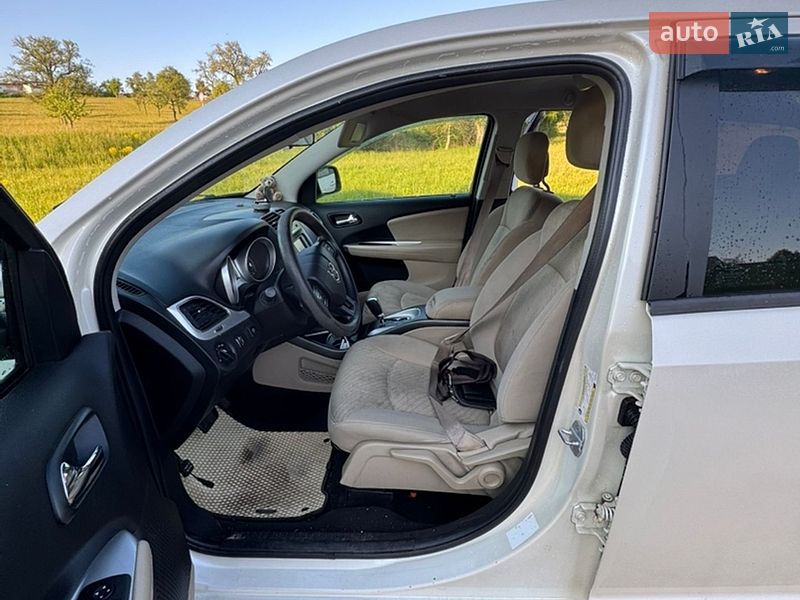 Позашляховик / Кросовер Dodge Journey 2013 в Києві