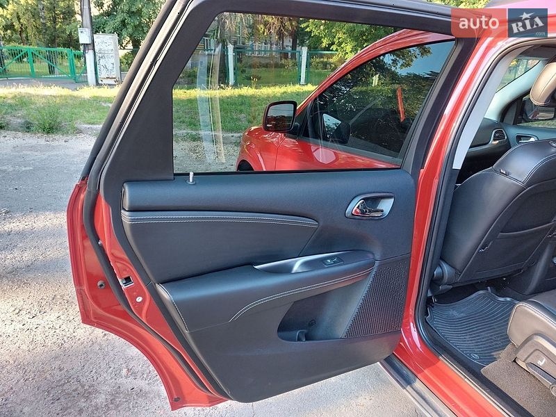 Внедорожник / Кроссовер Dodge Journey 2015 в Киеве