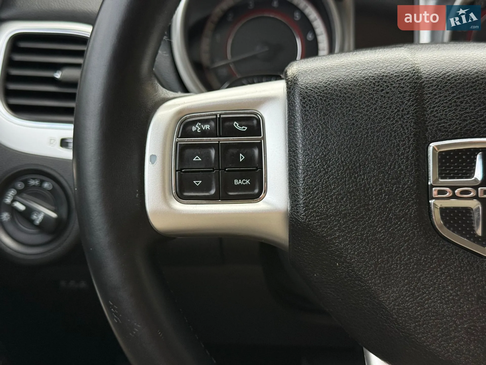 2017 Dodge Journey - мініатюра 41