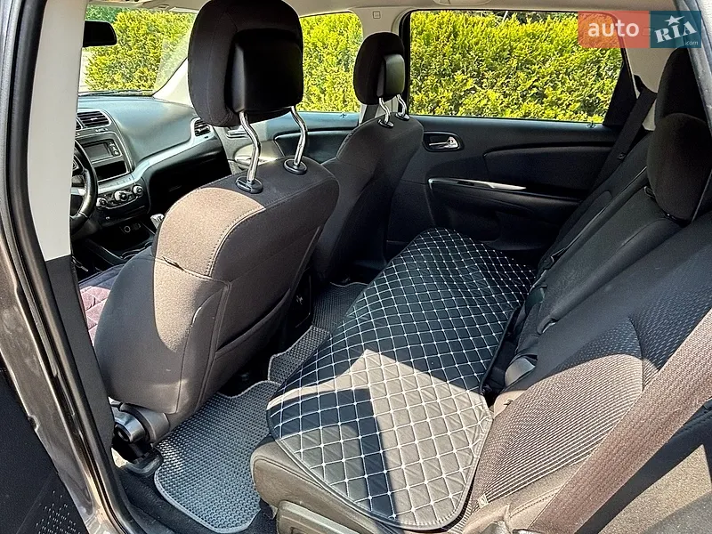 Dodge Journey 2019 VIN 3C4PDCAB1KT749528 фото оголошення 8 з 52