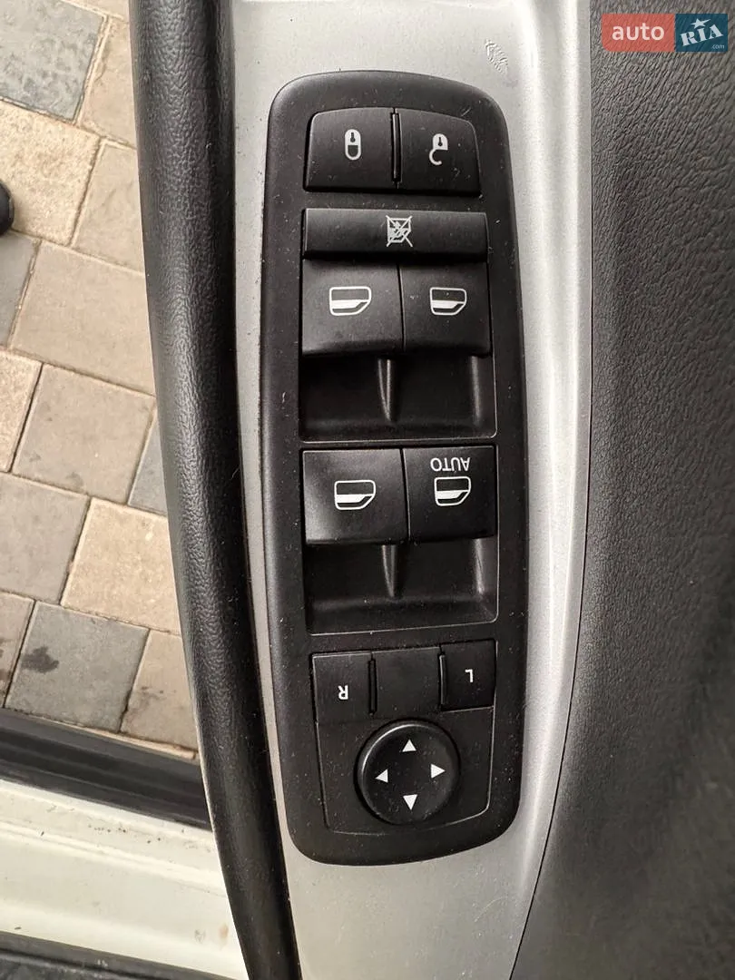 2018 Dodge Journey - мініатюра 10